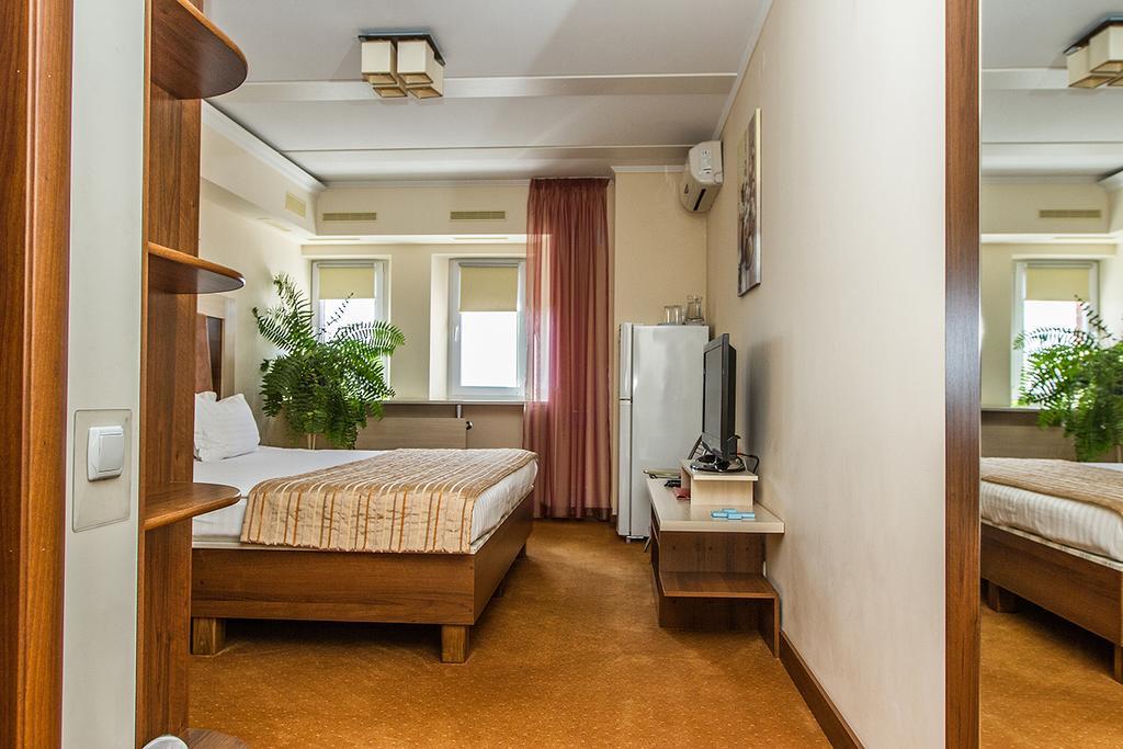 7 Sky Hotel Klinicheskaya Street Kyjev Exteriér fotografie