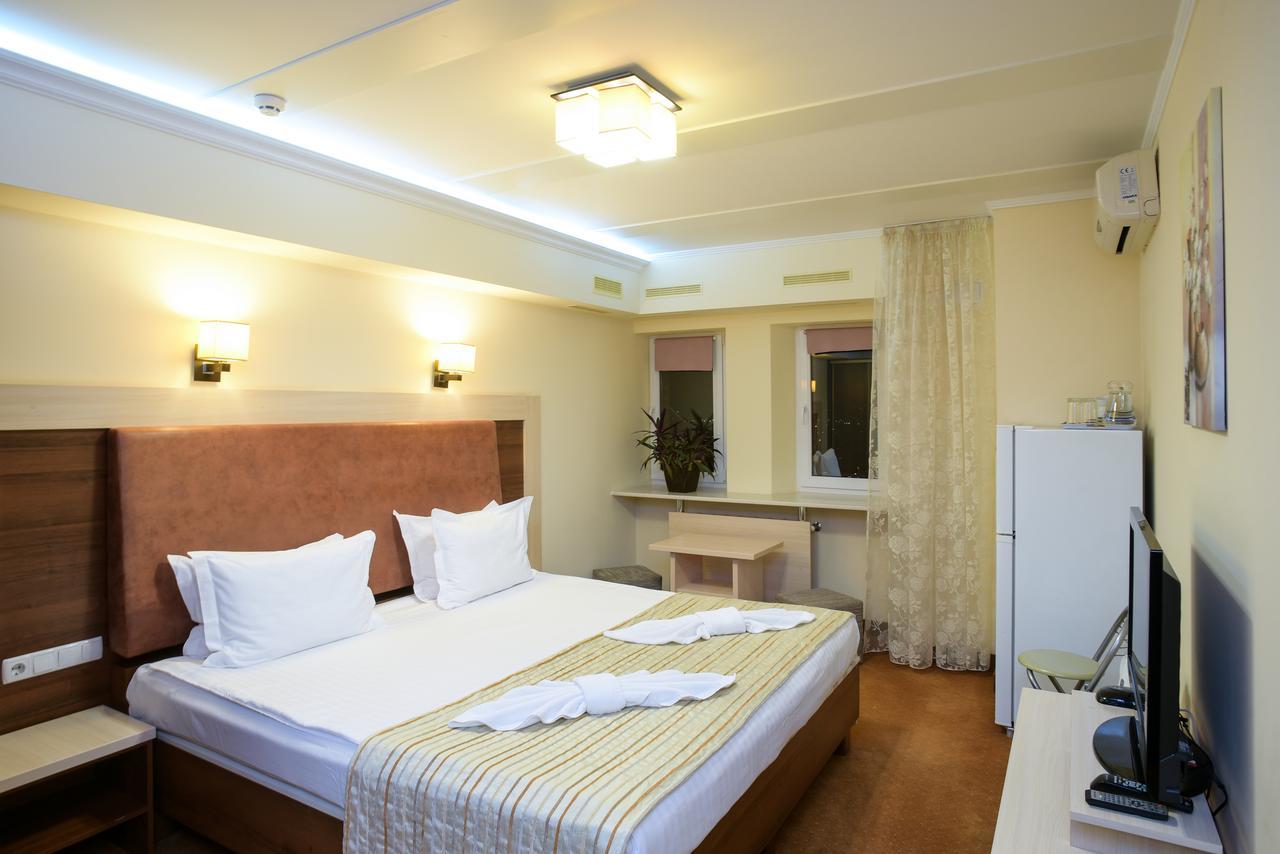 7 Sky Hotel Klinicheskaya Street Kyjev Exteriér fotografie