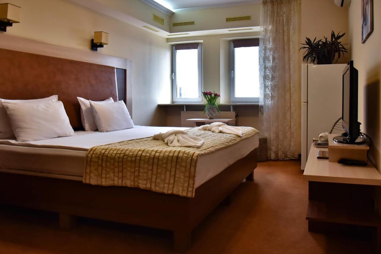 7 Sky Hotel Klinicheskaya Street Kyjev Exteriér fotografie